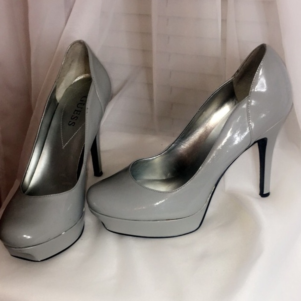 Guess gray heels size 8